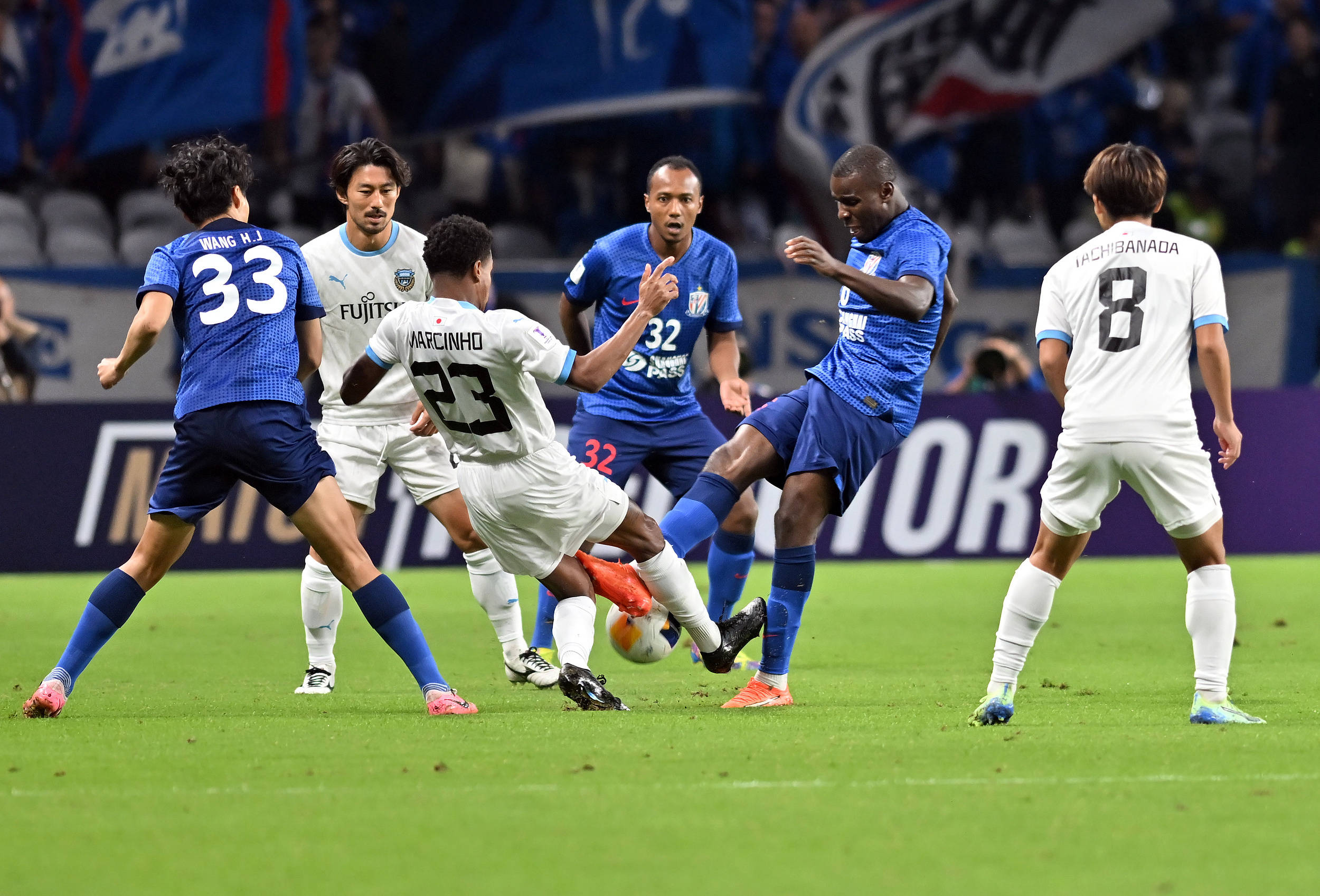 世界足球锦标赛中的精彩对抗 世界足球锦标赛中的精彩对抗